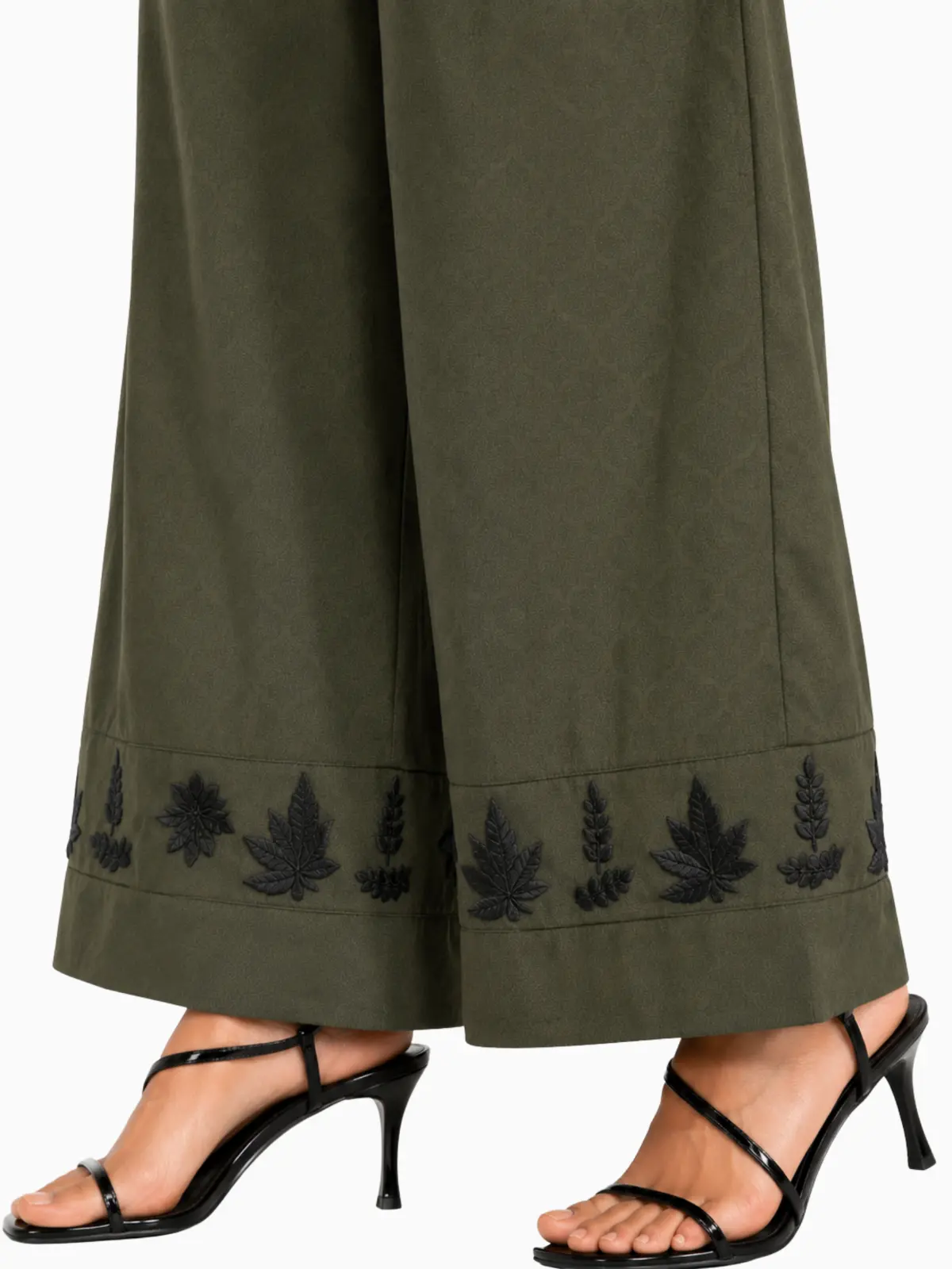 Olive Noir image 4